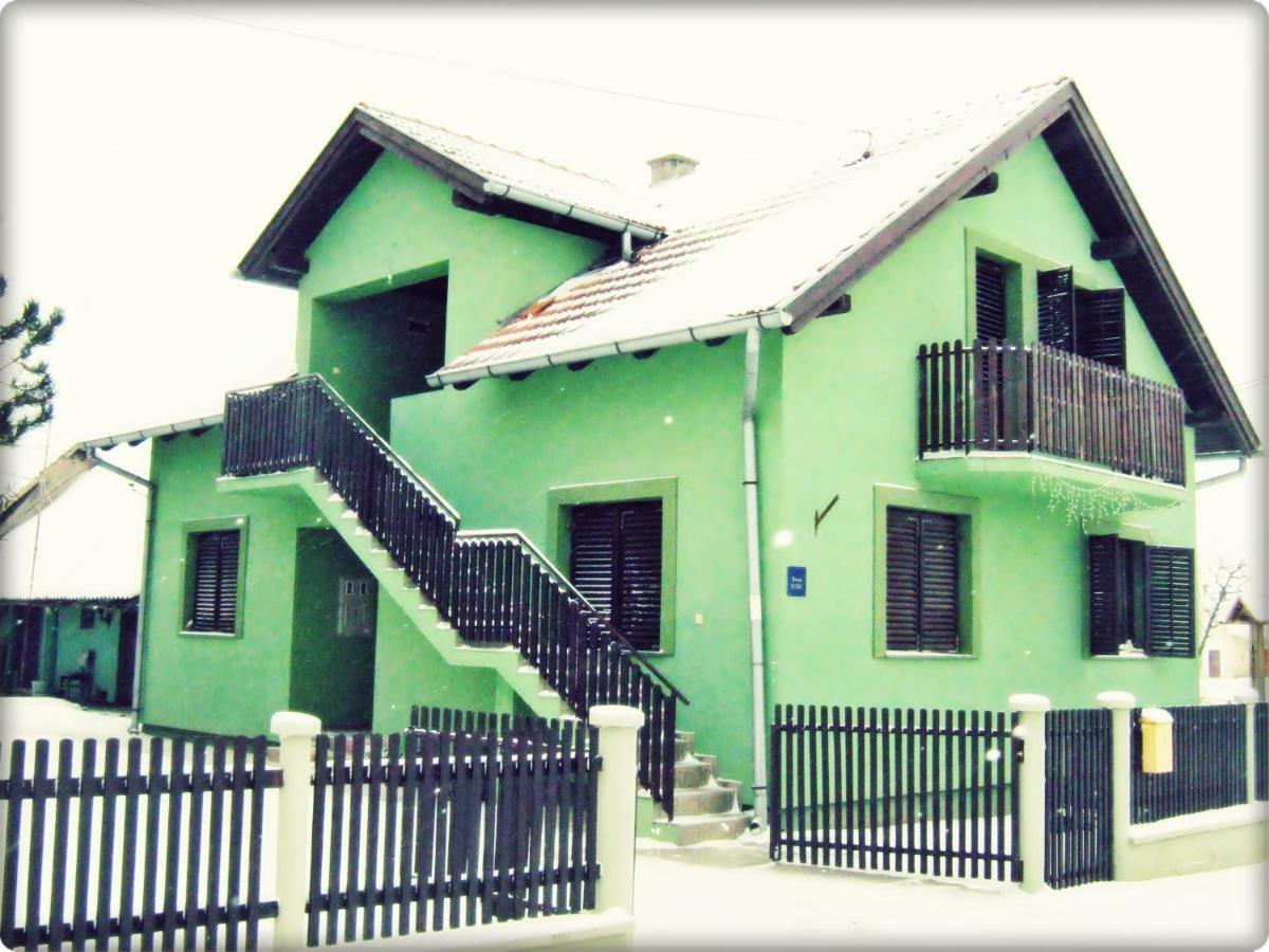 Apartment Kostolic Gajic Exteriör bild